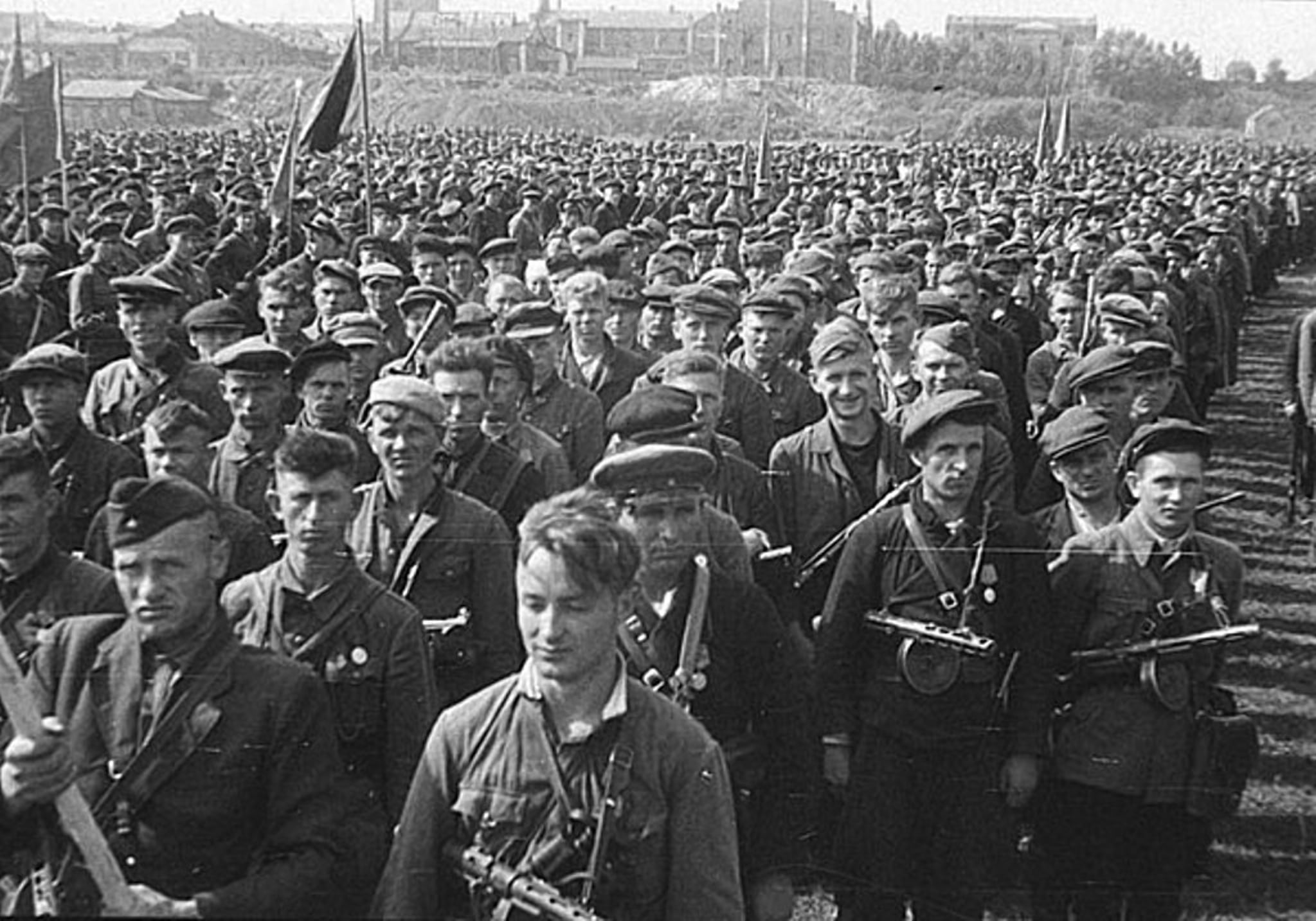 Парад партизан в Минске в 1944 году