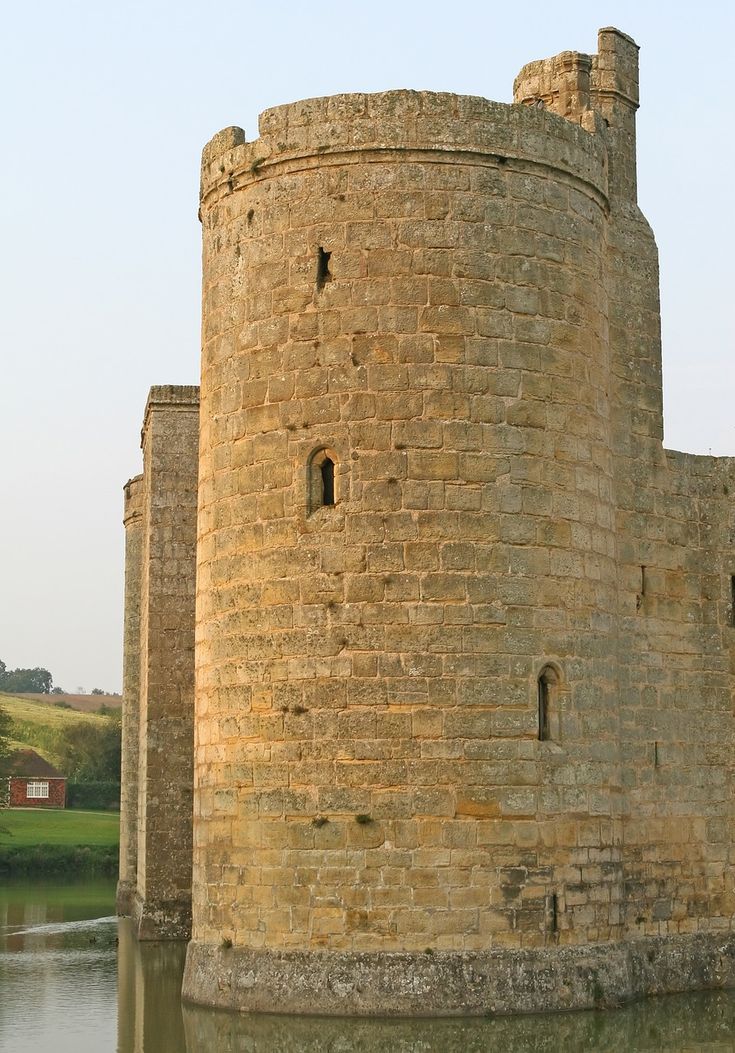 Типичный рыцарский замок раннего средневековья