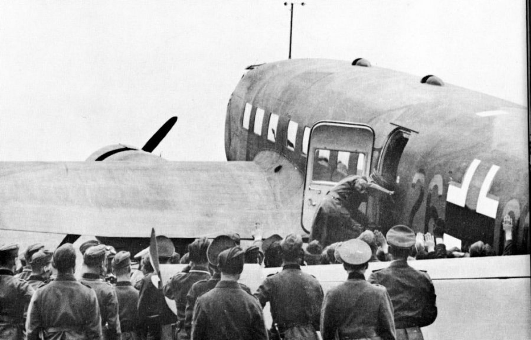 Гитлер прилетел на аэродром в 4 километрах от Брестской крепости
