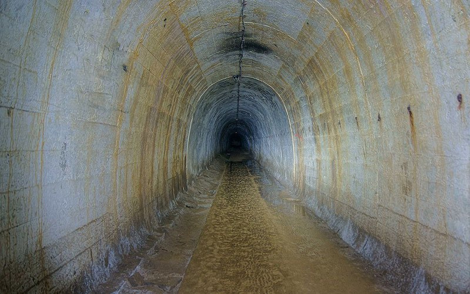 Подземный тоннель соединял вокзал и крепость