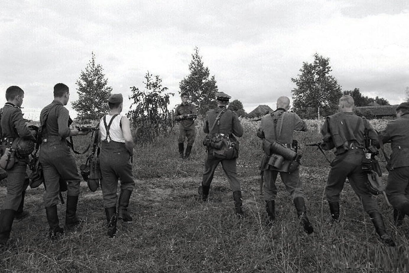 Остатки Четвертой армии РККА попали в окружение