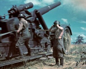 Дальнобойная артиллерия легко накрывала позиции РККА