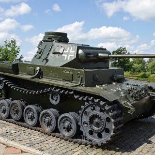 Редкий экспонат подлинник немецкого танка