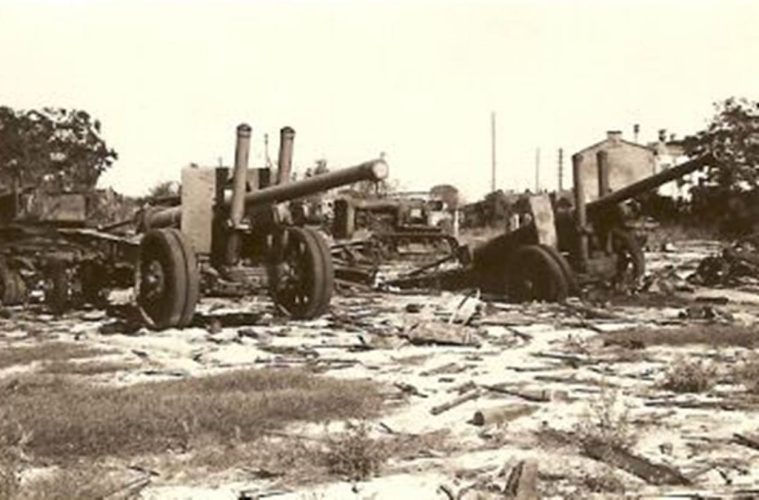 Большинство тяжелого вооружения 28-стрелкового корпуса было захвачено немцами.